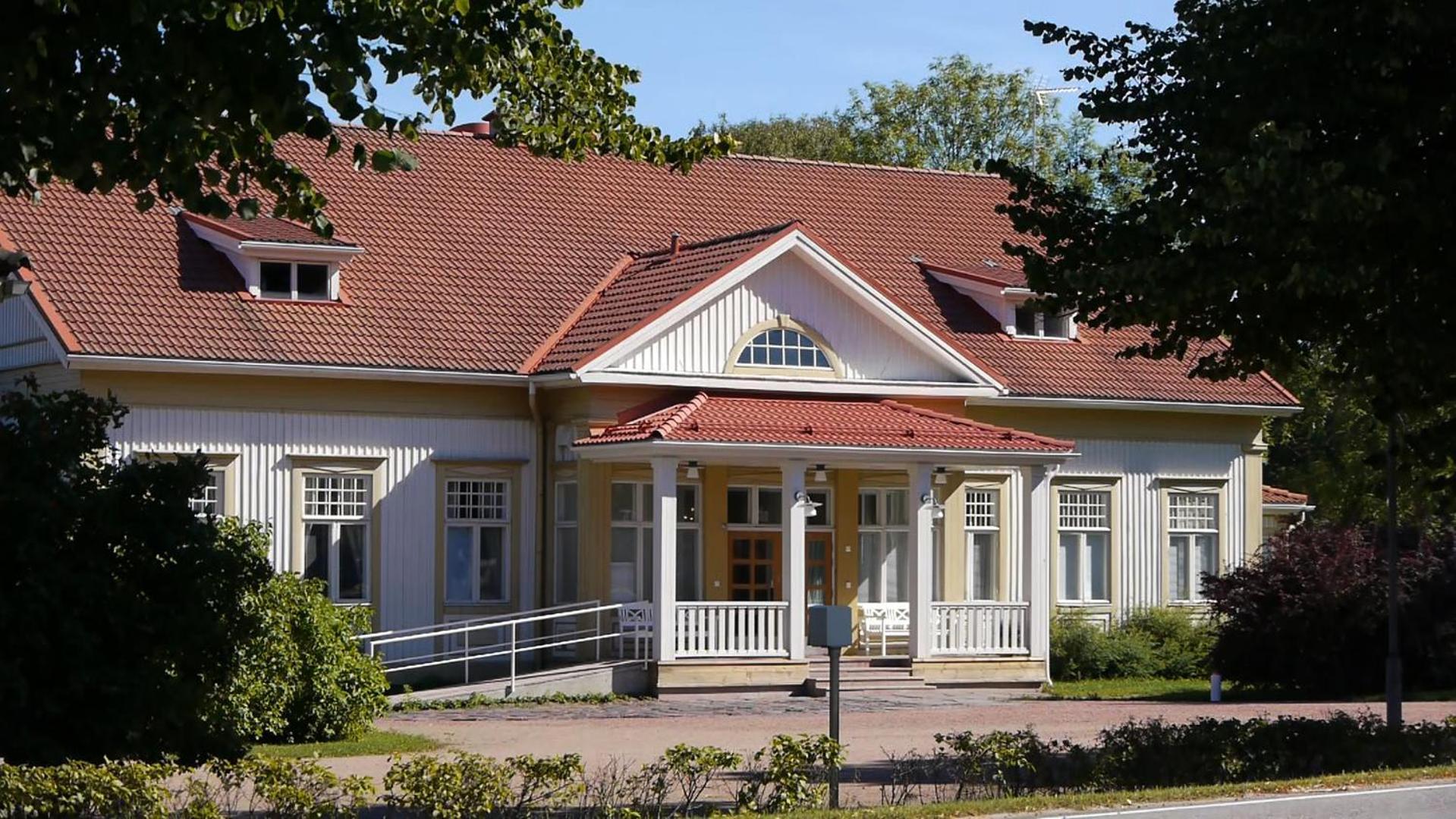 Ahlströmin Ruukki Noormarkku 3*